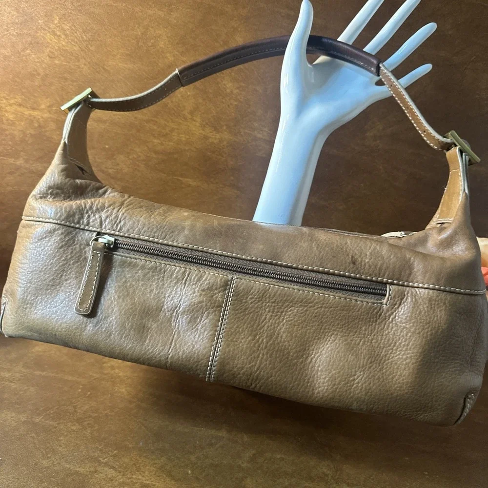 STONE MOUNTAIN tan Pebble Leather Baguette Purse Pink Inside